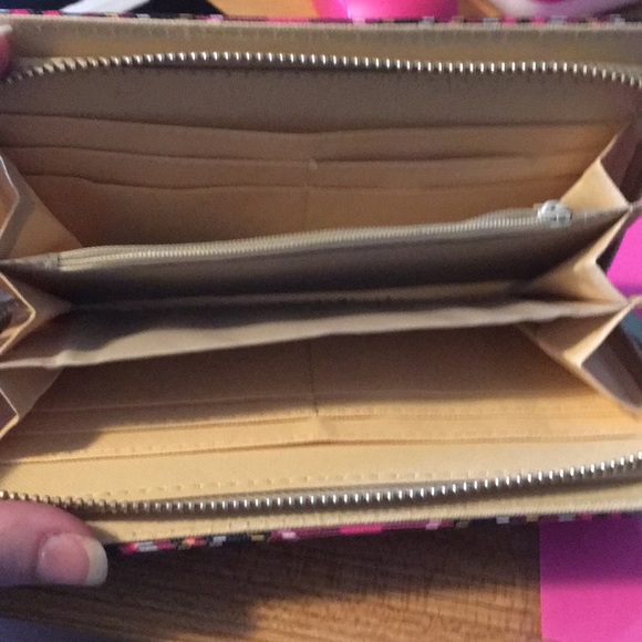 Simply Southern Wallet - Picture 2 of 3